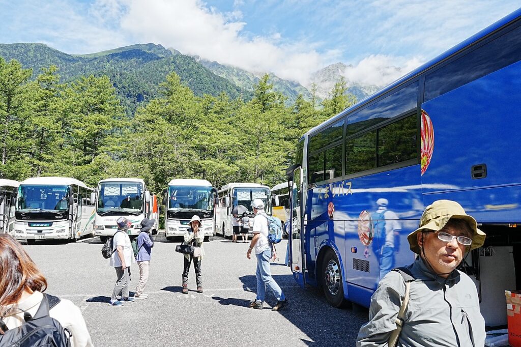 夏の撮影会のご報告上高地バスターミナル